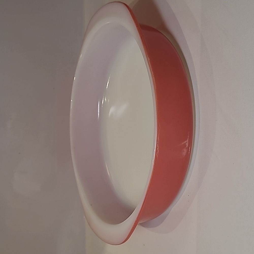 Vintage Pyrex pink round baking dish pie cake pan  221  8 inch
